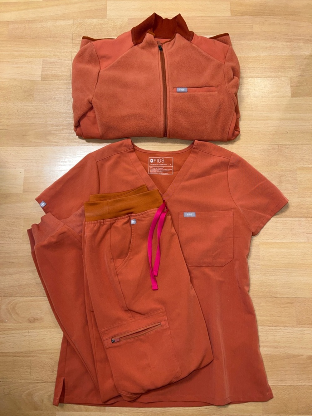 FIGS Catarina one pocket top, Zamora joggers, and fleece coat set - Terracotta